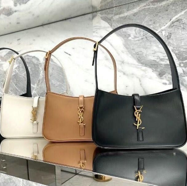 Le 5 à 7 Saint Laurent