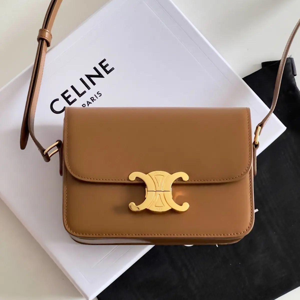 Celine Shoulder Claude