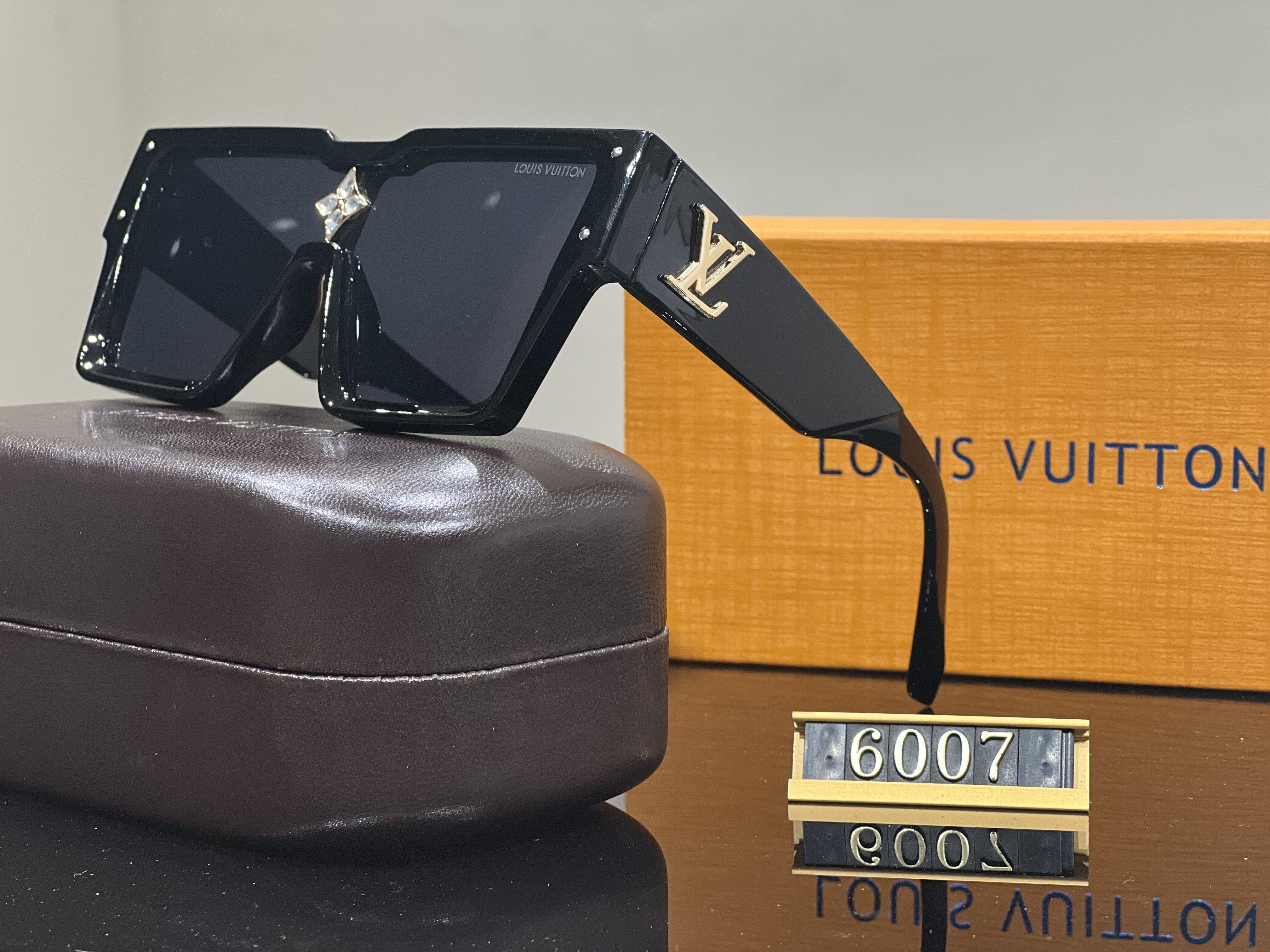 Louis Vuitton Cyclone Sunglasses
