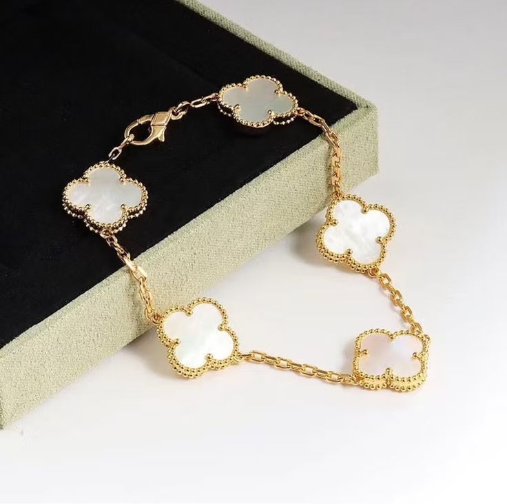 Bracelet 5 Motifs VC - White