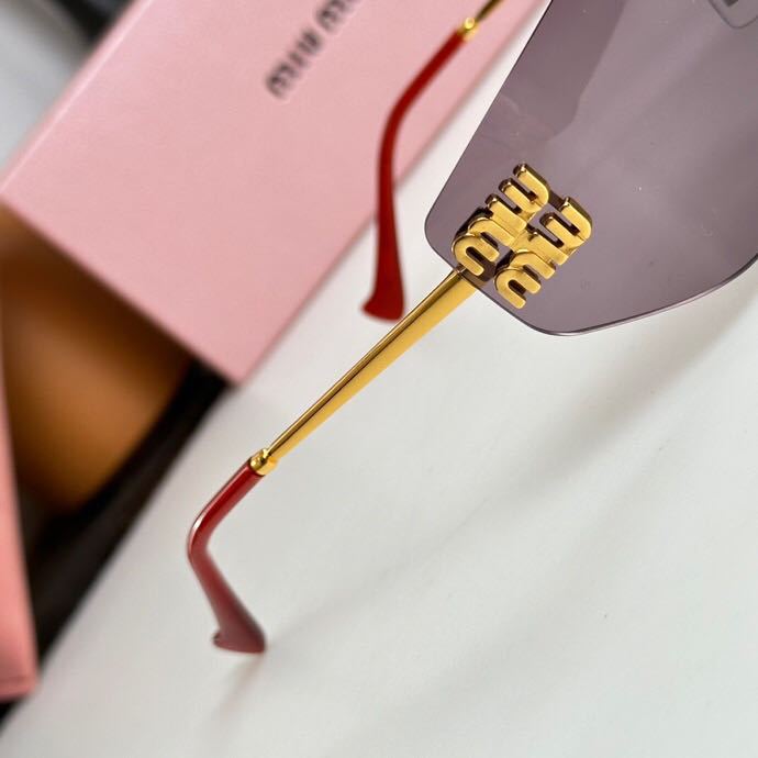 Miu Miu 54YS Sunglasses